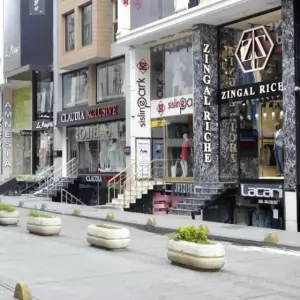 İstanbul Merter Bölgesinde Ustalar