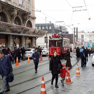İstanbul Tünel Bölgesinde Ustalar